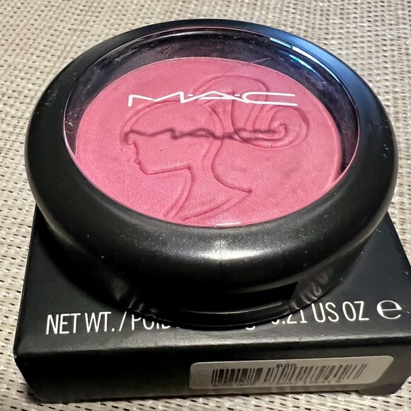 MAC PRO - Picture 1 of 1